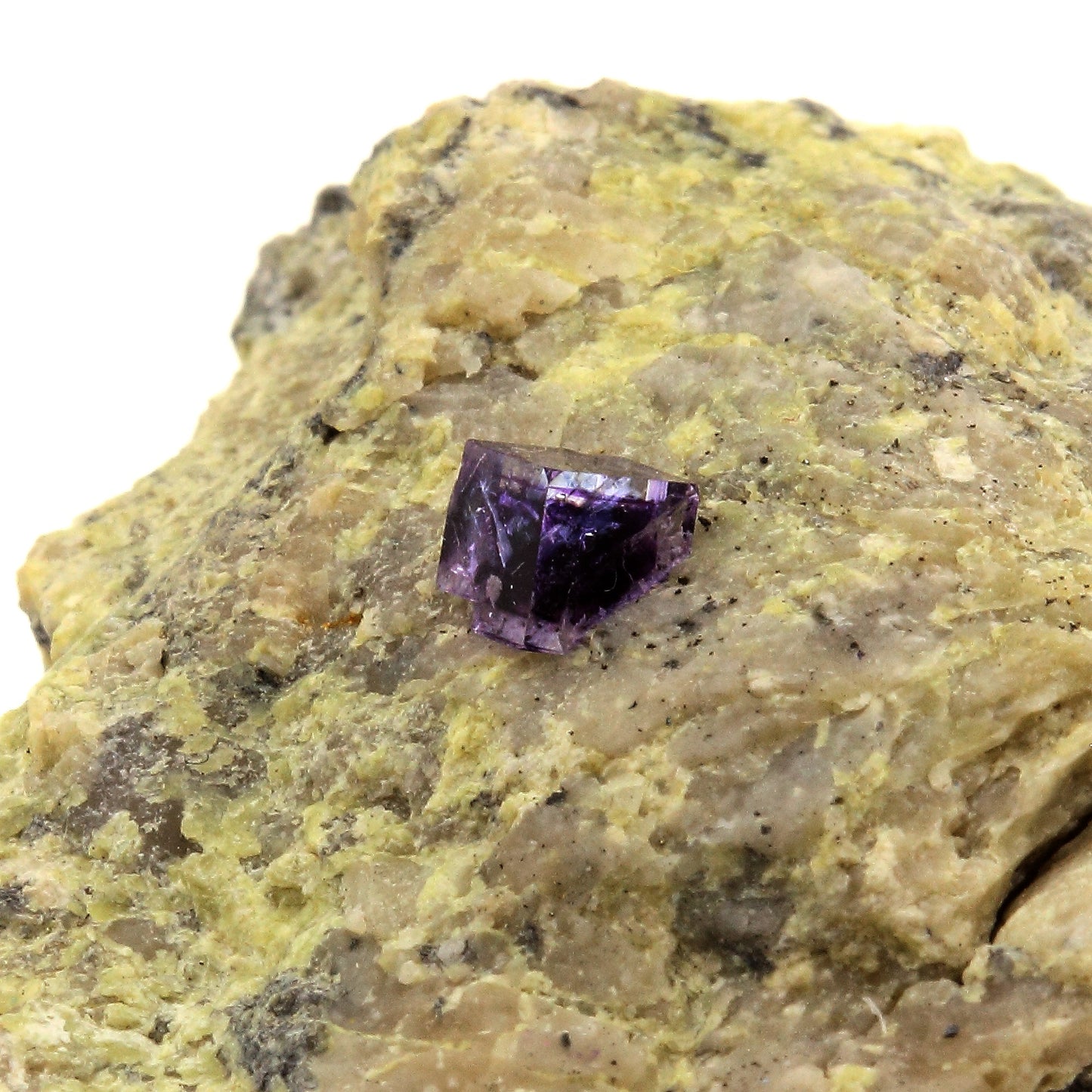 Fluorite. 495.0 carats. Les Rocs, Buxières-les-Mines, Allier, France