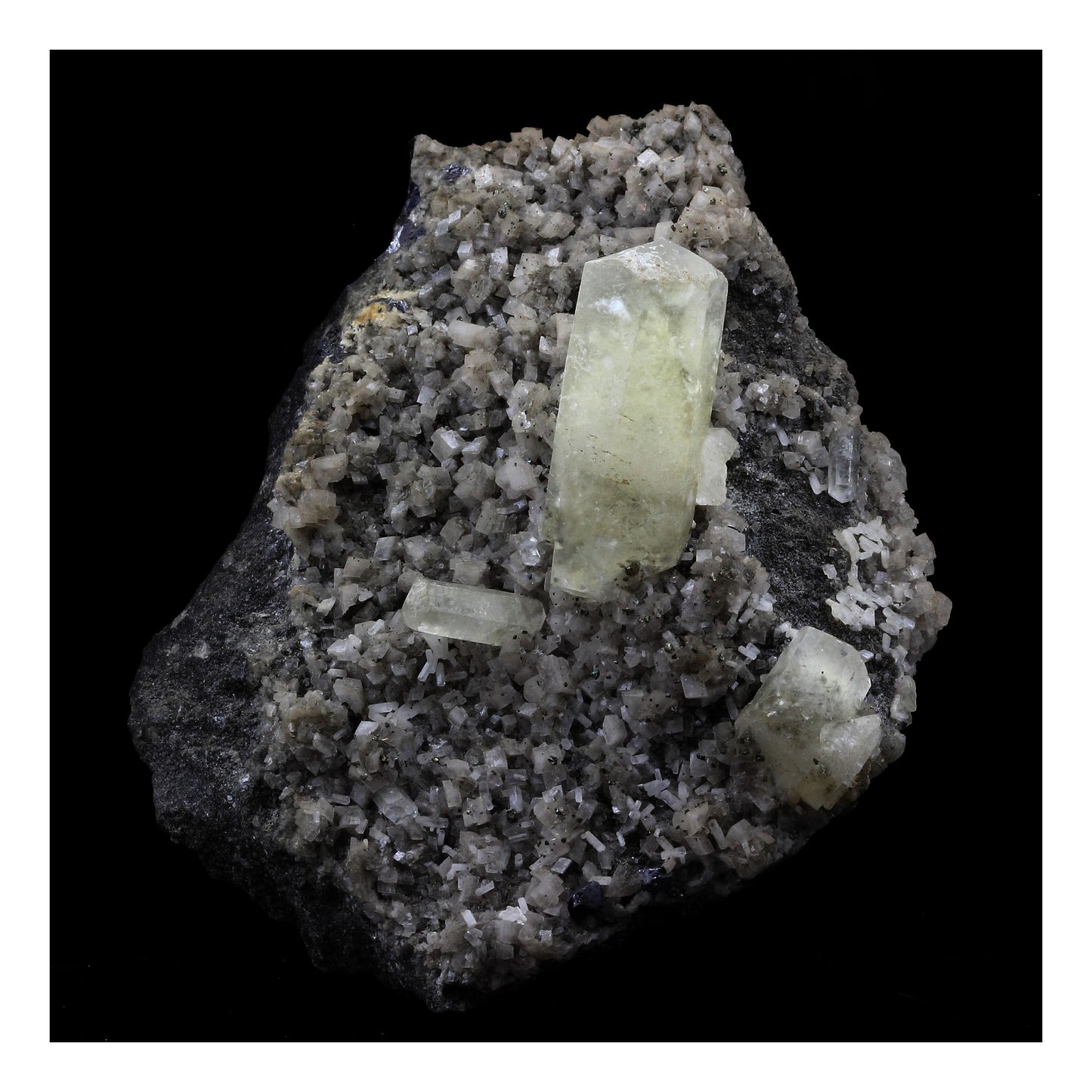 Calcite + Chalcopyrite. 997.0 carats. Sweetwater Mine, Missouri, USA