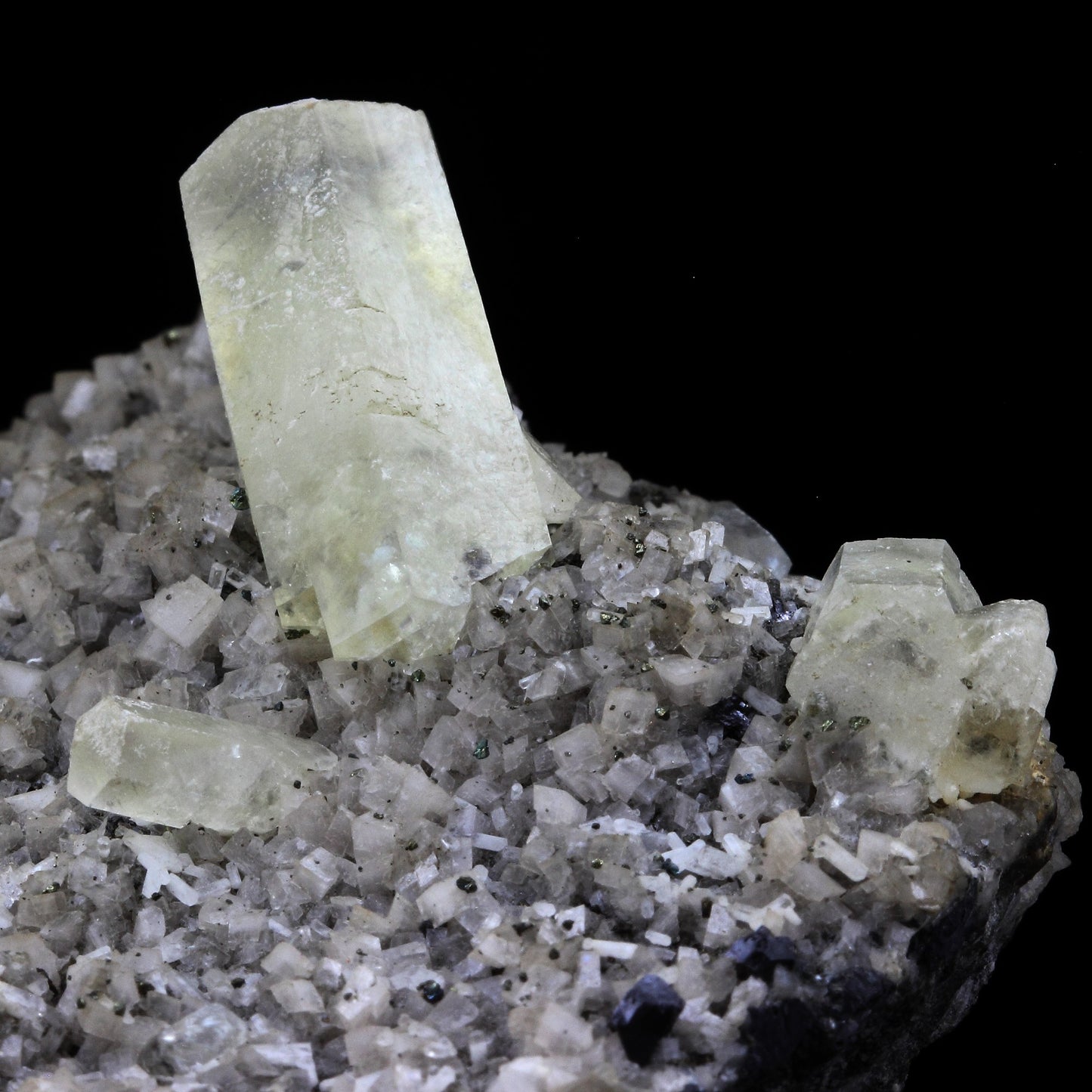 Calcite + Chalcopyrite. 997.0 carats. Sweetwater Mine, Missouri, USA