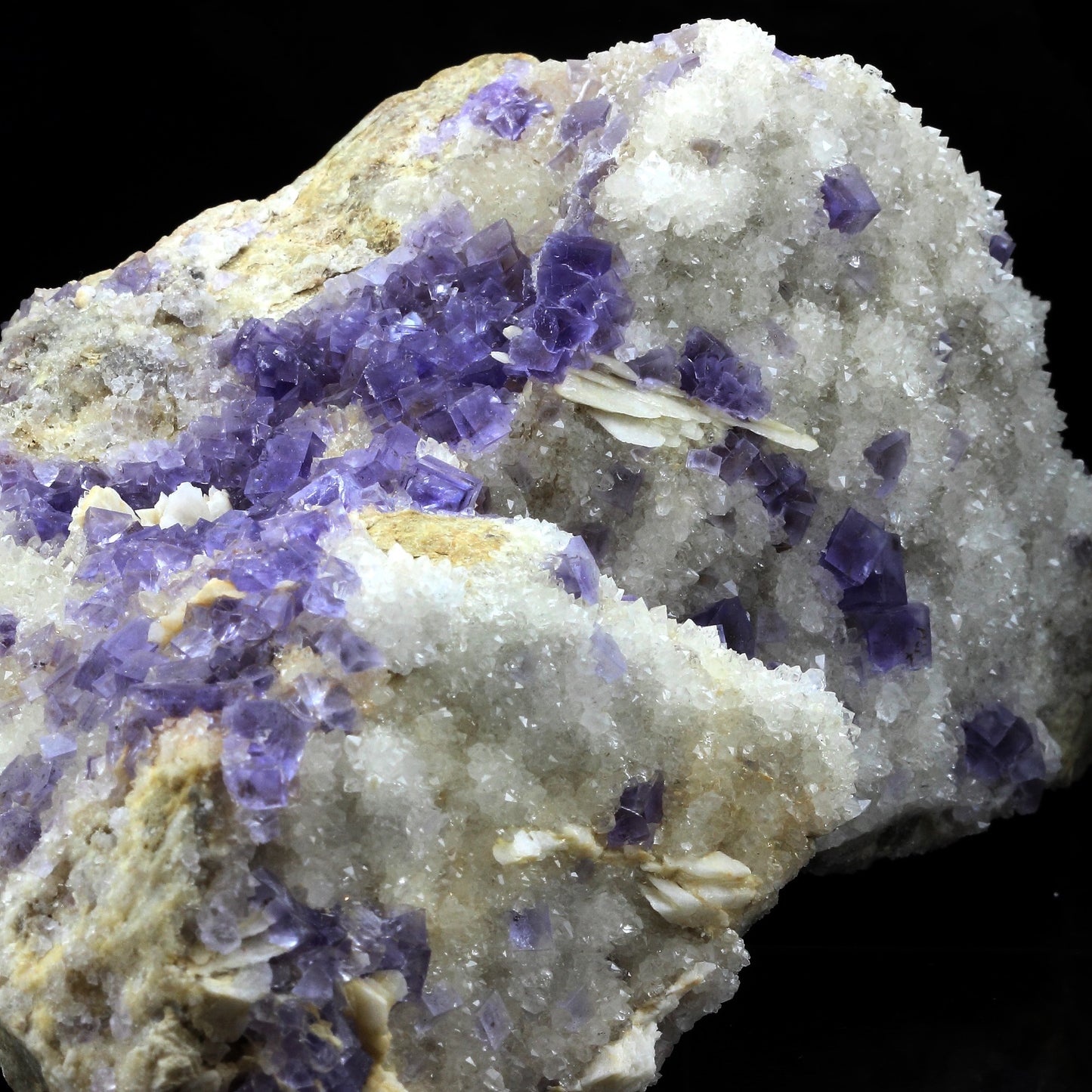 Fluorite + Baryte + Quartz. 4902.0 carats. La Cabaña, Berbes, Asturias, Espagne