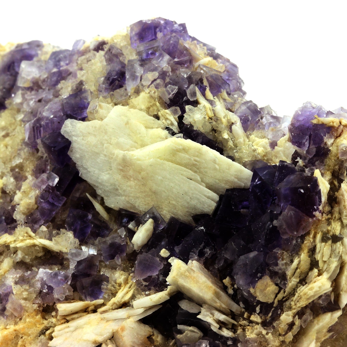 Fluorite + Baryte + Quartz. 3476.0 carats. La Cabaña, Berbes, Asturias, Espagne