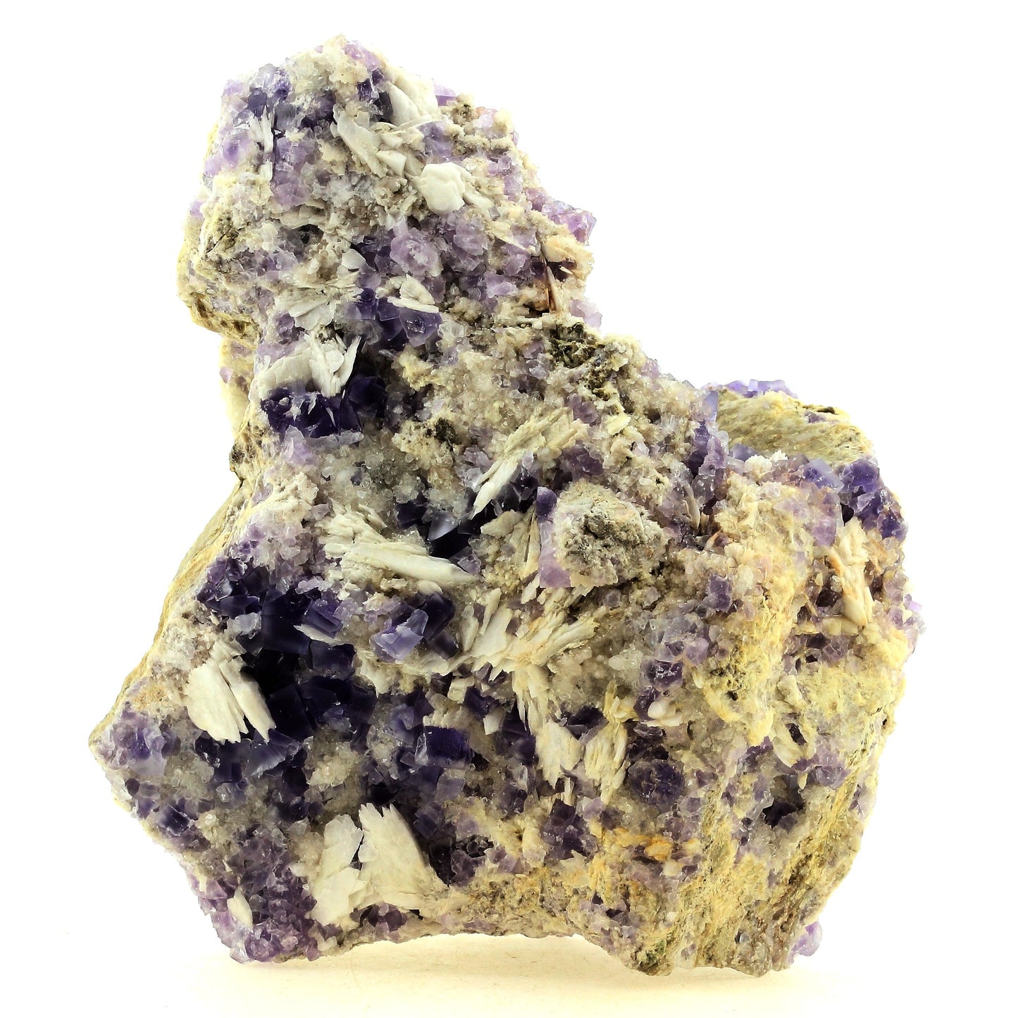 Fluorite + Baryte + Quartz. 4646.0 carats. La Cabaña, Berbes, Asturias, Espagne