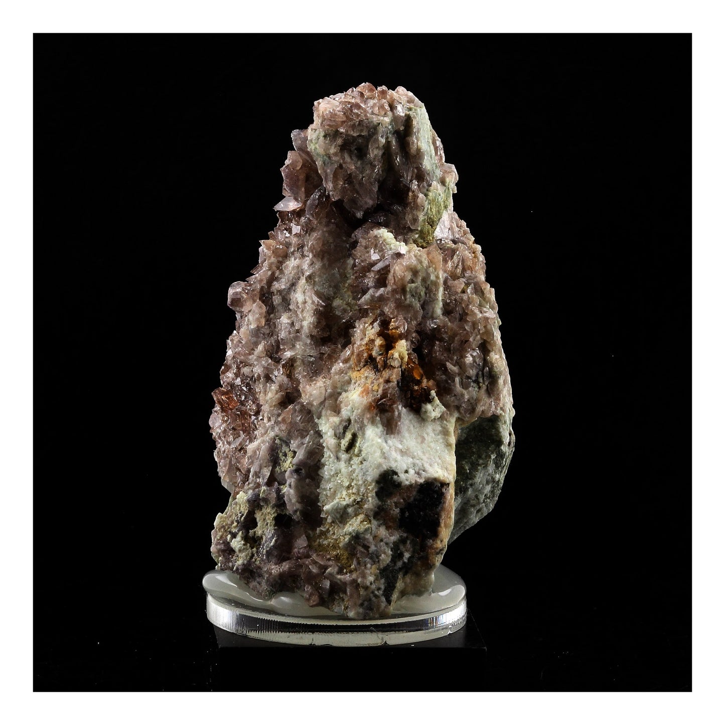 Axinite. 360.0 carats. La Balme d'Auris, Bourg d'Oisans, Isère, France