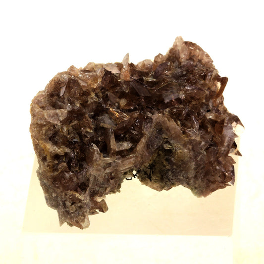 Axinite. 55.0 carats. La Balme d'Auris, Bourg d'Oisans, Isère, France