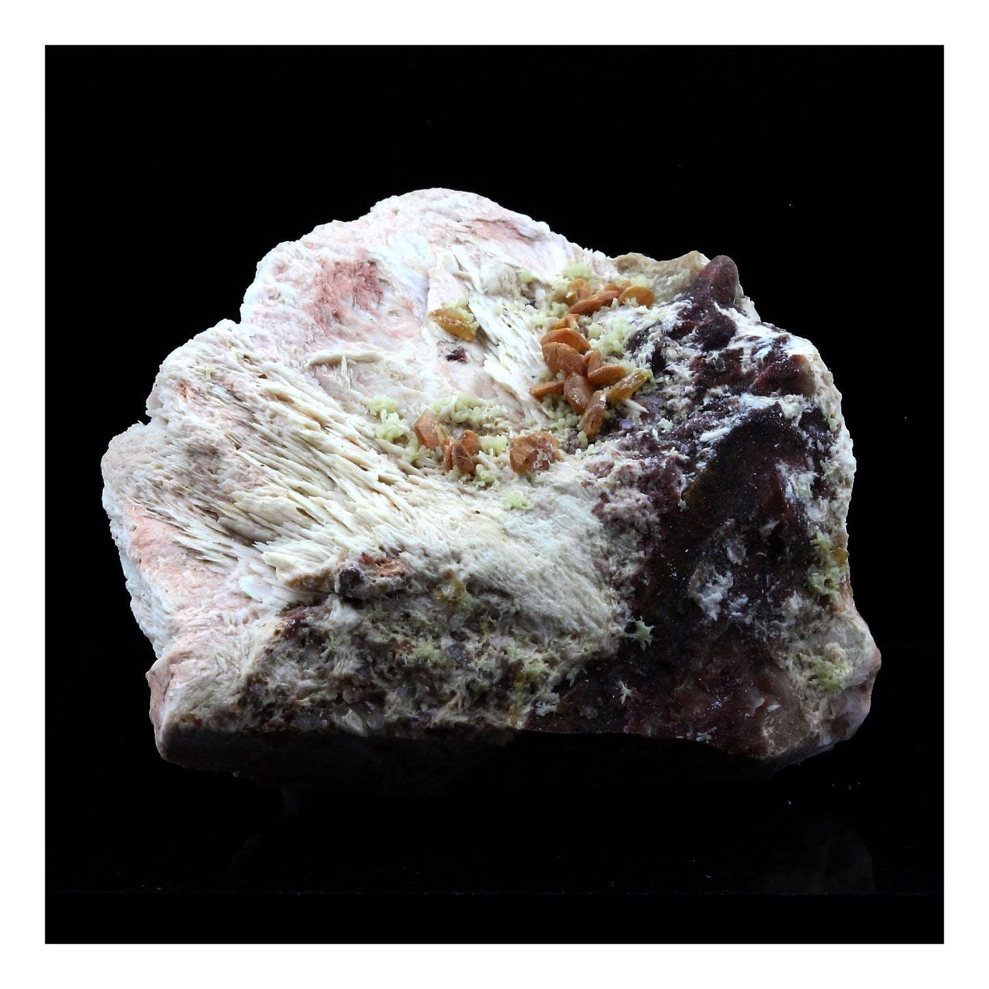 Wulfenite + Baryte. 294.0 carats. Lantignié, France