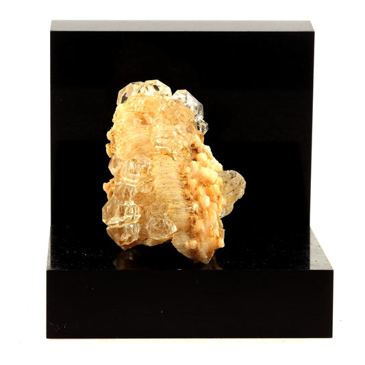 Fluorite + Calcite. 586.0 carats. Chine