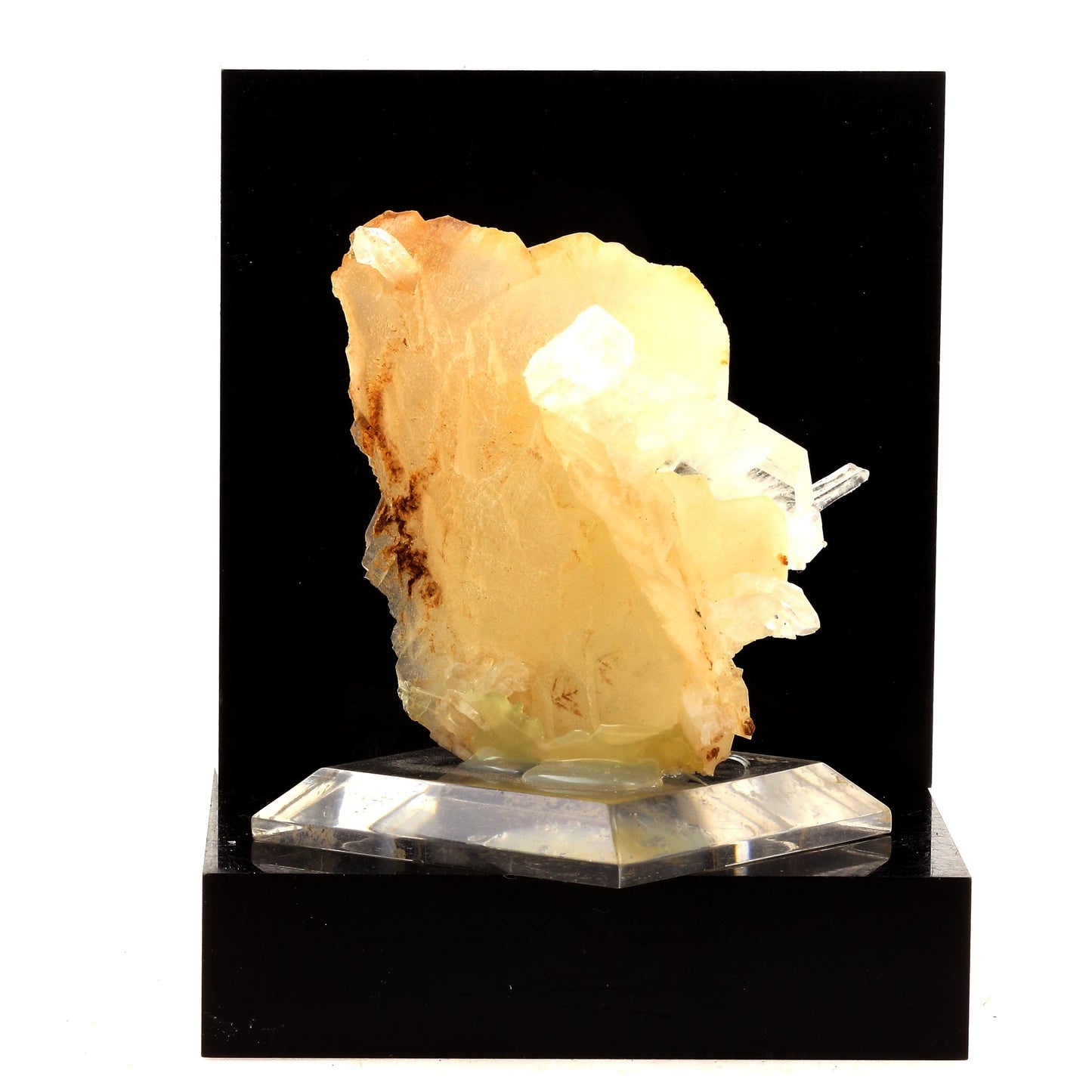 Quartz + Calcite. 365.5 carats. Balochistan, Pakistan