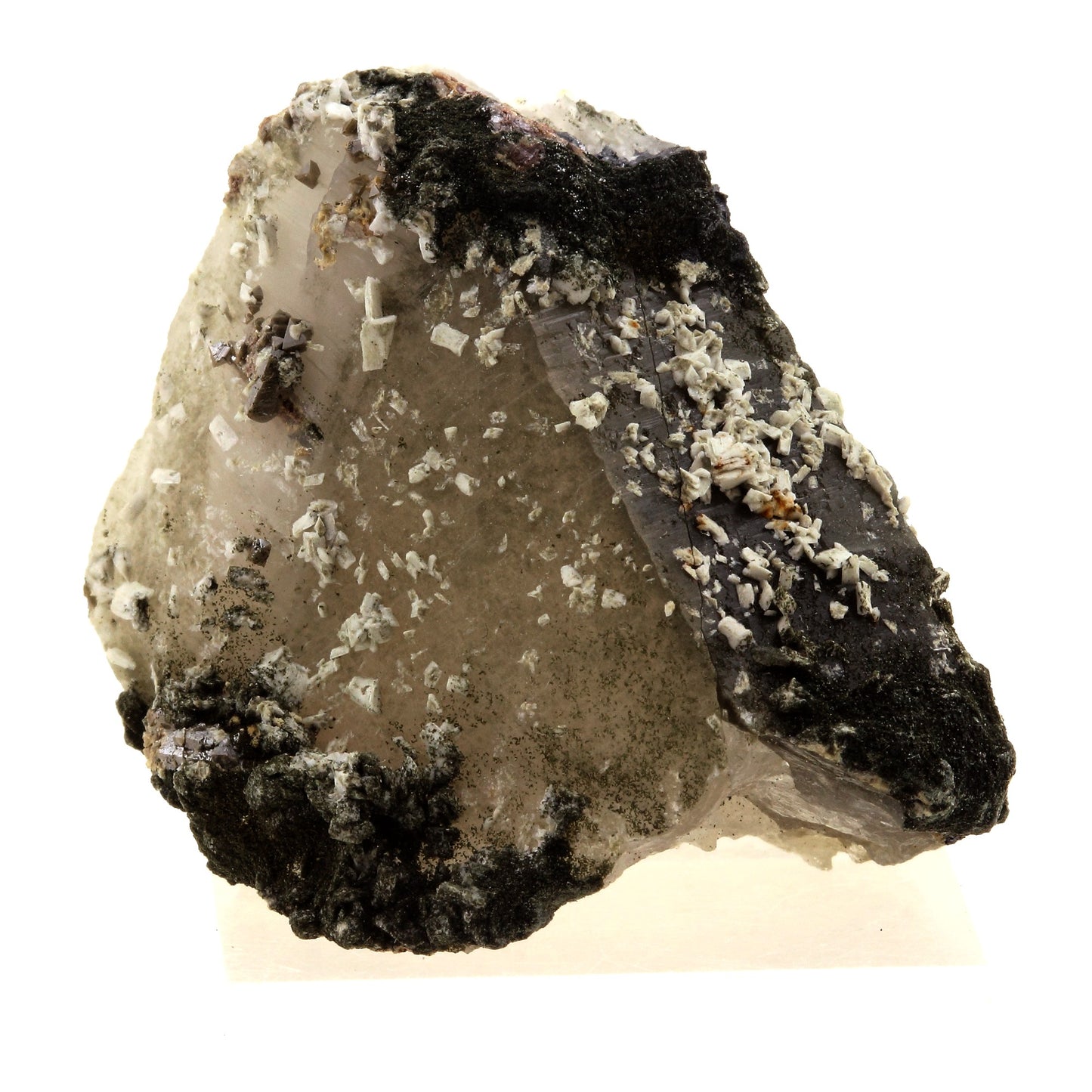 Anatase + Quartz + Chlorite. 160.0 carats. Les Rousses, Vaujany, Isère, France