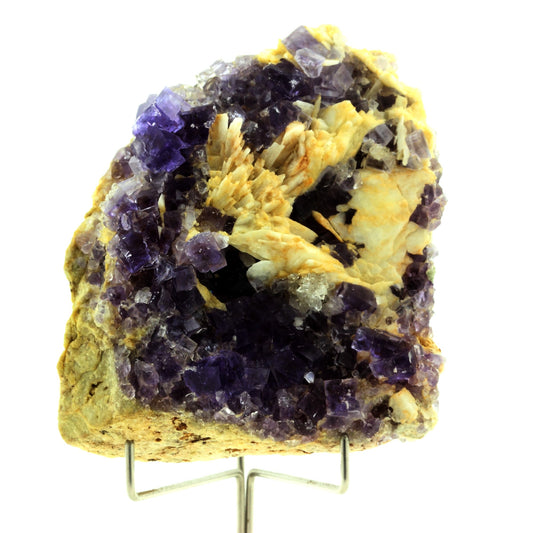Fluorite + Quartz + Baryte. 972.0 carats. La Cabaña, Berbes, Espagne