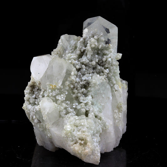 Quartz + Cookeite. 275.0 carats. Clavans, Bourg d'Oisans, France