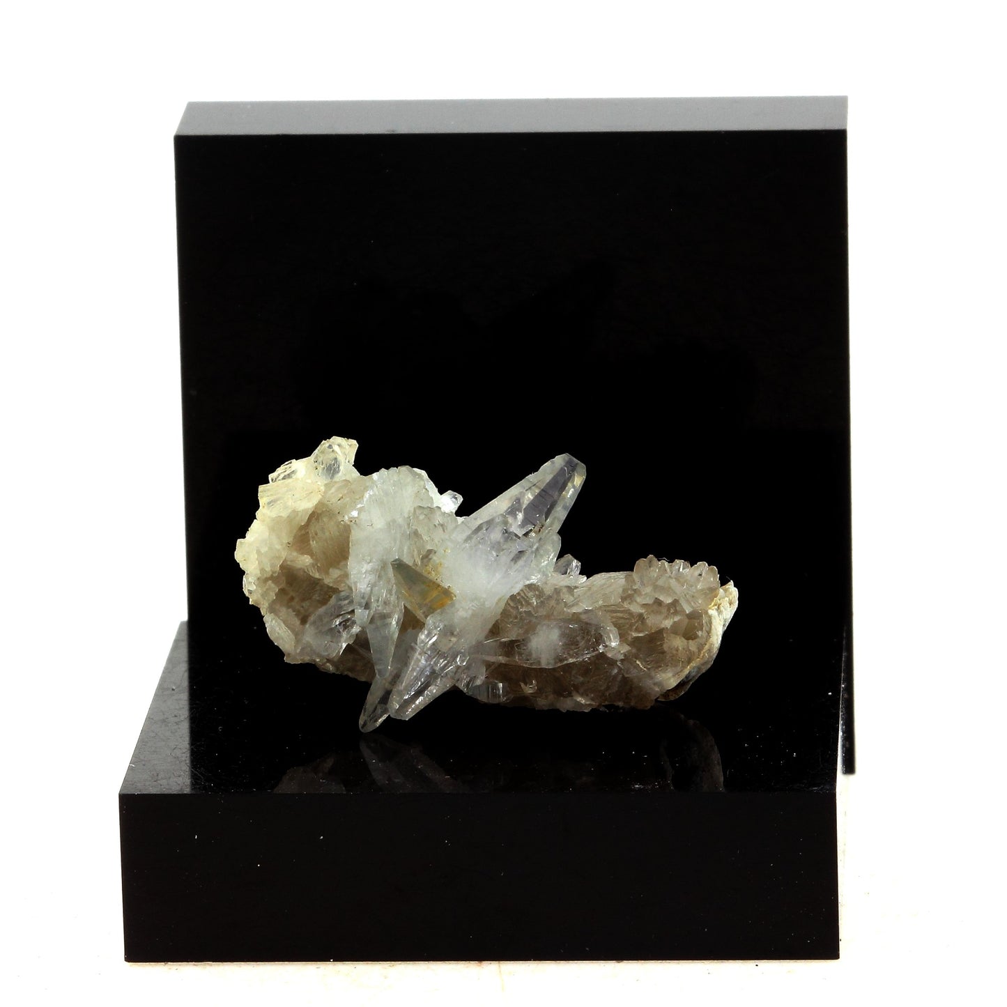 Celestine. 28.0 carats. Bouvesse (Montalieu), Isère, France