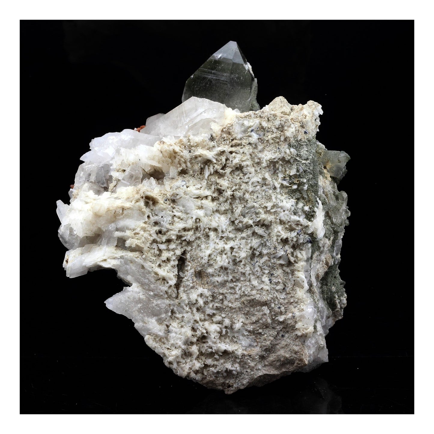 Quartz, Chlorite, Anatase, Adulaire, Pyrite en provenance du Col de La Madeleine, Massif de La Lauzière, Savoie, Auvergne-Rhône-Alpes, France