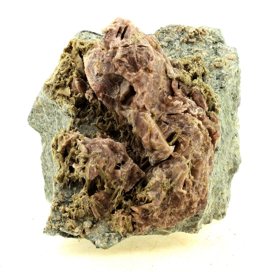 Axinite + Clinozoisite. 3500.0 carats. Chamrousse, Belledonne, Isère, France