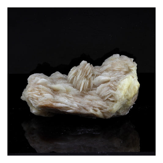 Baryte. 247.5 carats. Mine des Cedres, Saint Laurent le minier, Gard, France