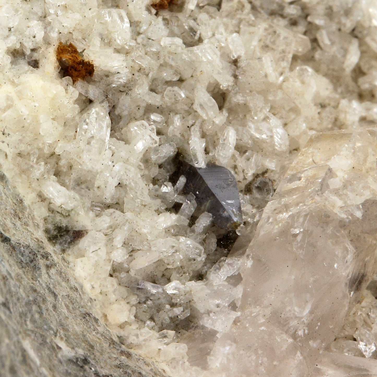 Anatase. 579.5 carats. Sarenne, Oisans, Isère, France