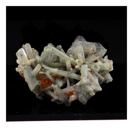 Quartz + Chlorite. 245.5 carats. Val Ferrand, Clavans, Oisans, France