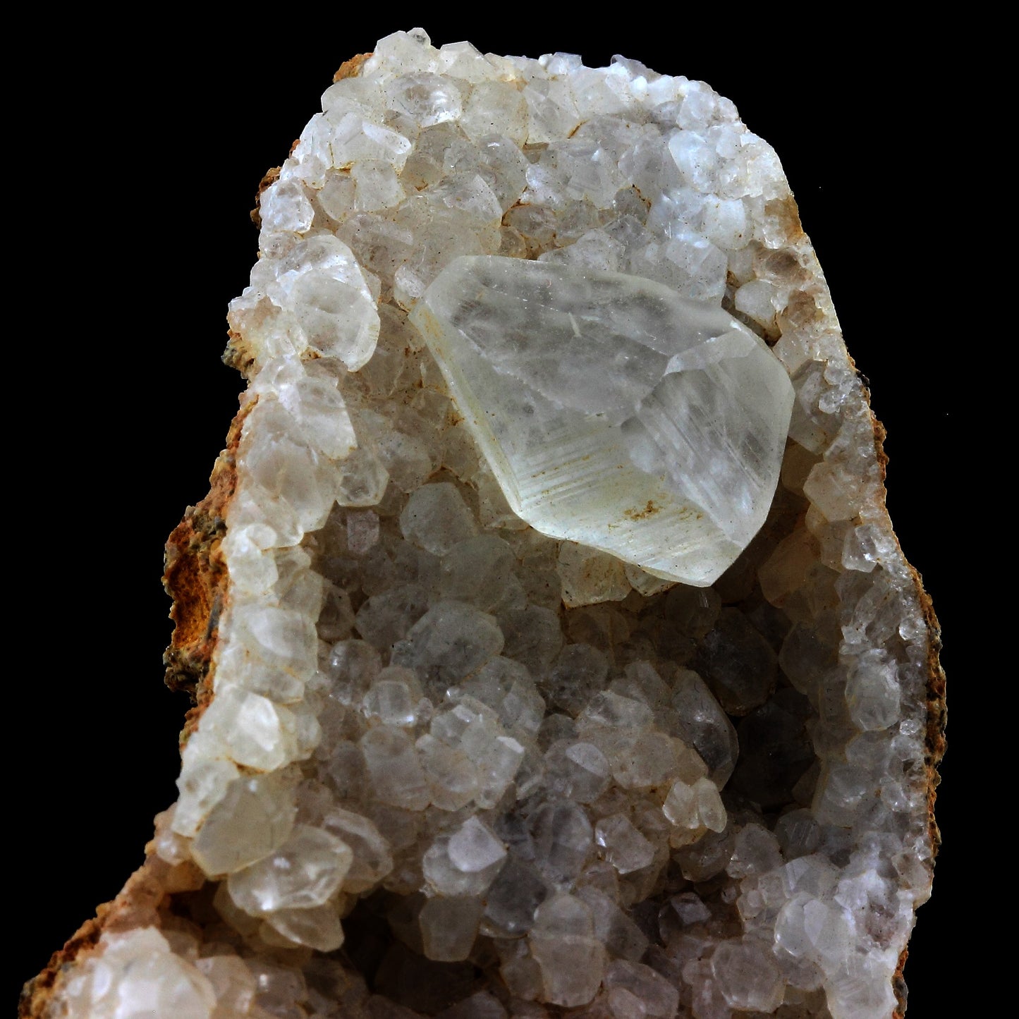 Calcite "Diamant". 1334.0 carats. Gave de Pau, Pyrénées-Atlantiques, France