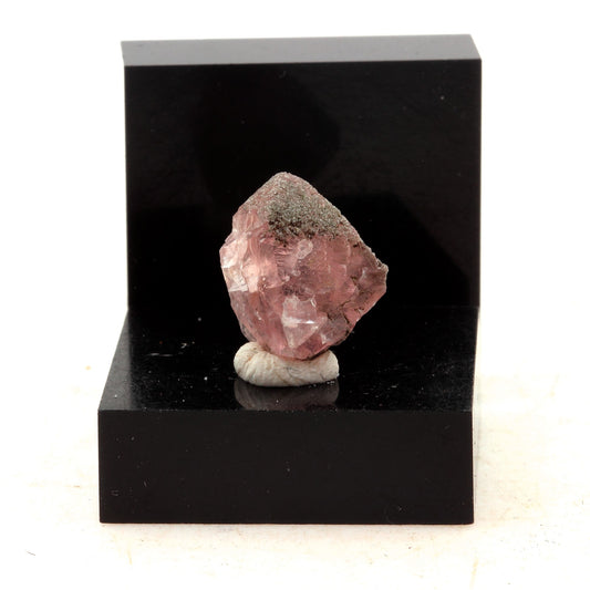 Fluorite rose. 11.0 carats. Massif du Mont-Blanc, France