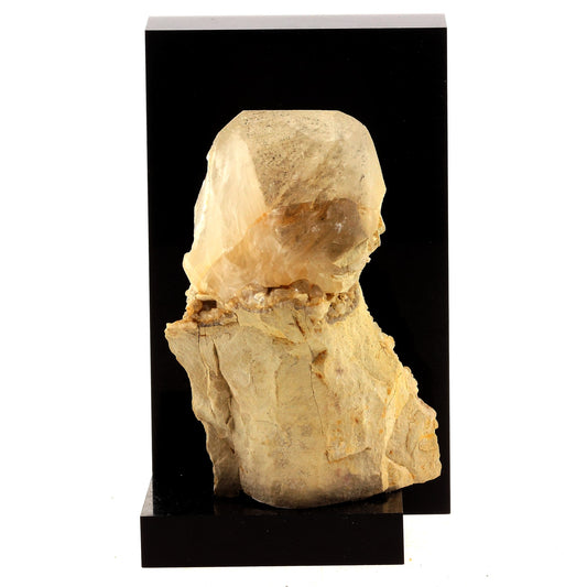 Calcite. 918.0 carats. Fontsante Mine, Var, France