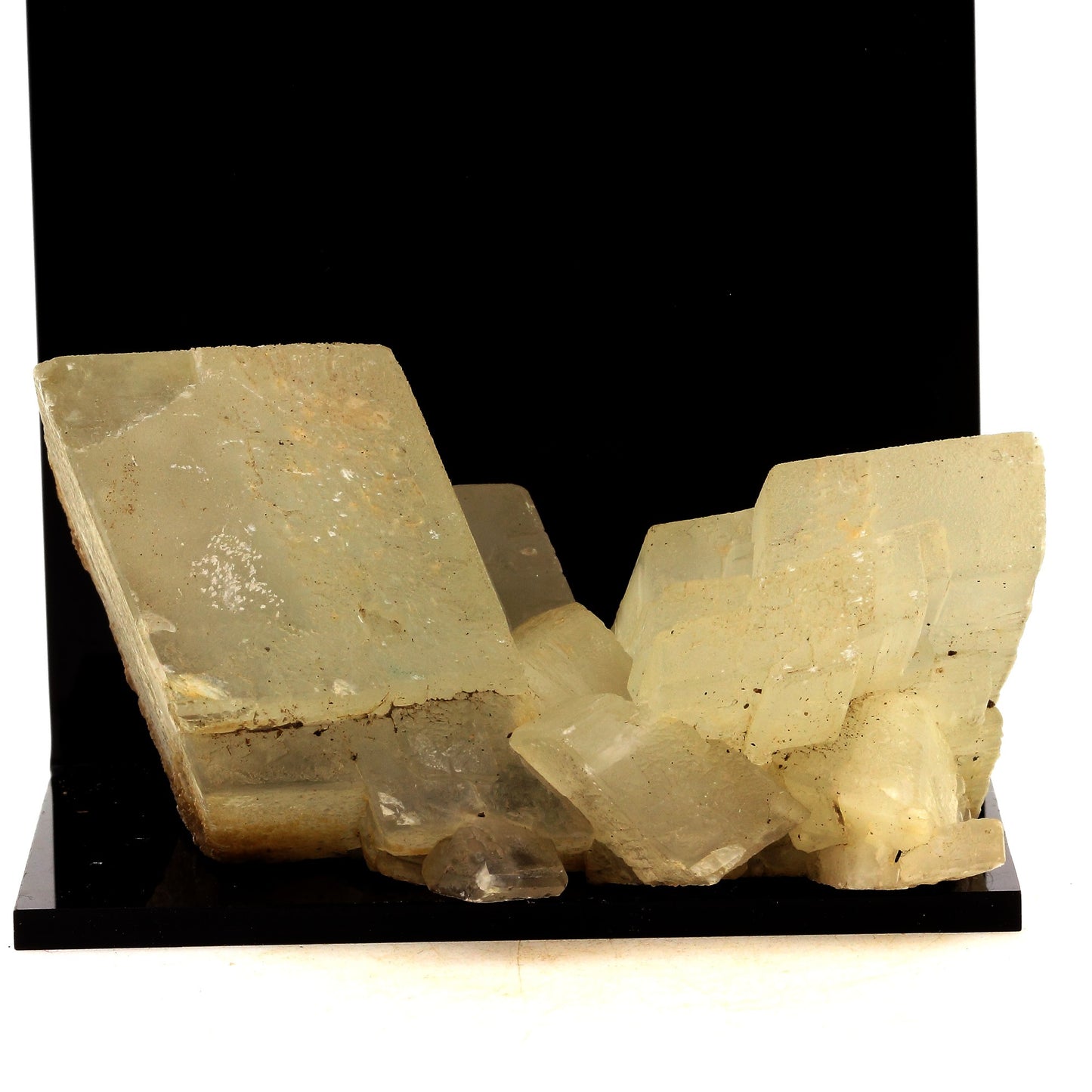 Calcite, 1464.5 carats, Eygians, Hautes-Alpes, France