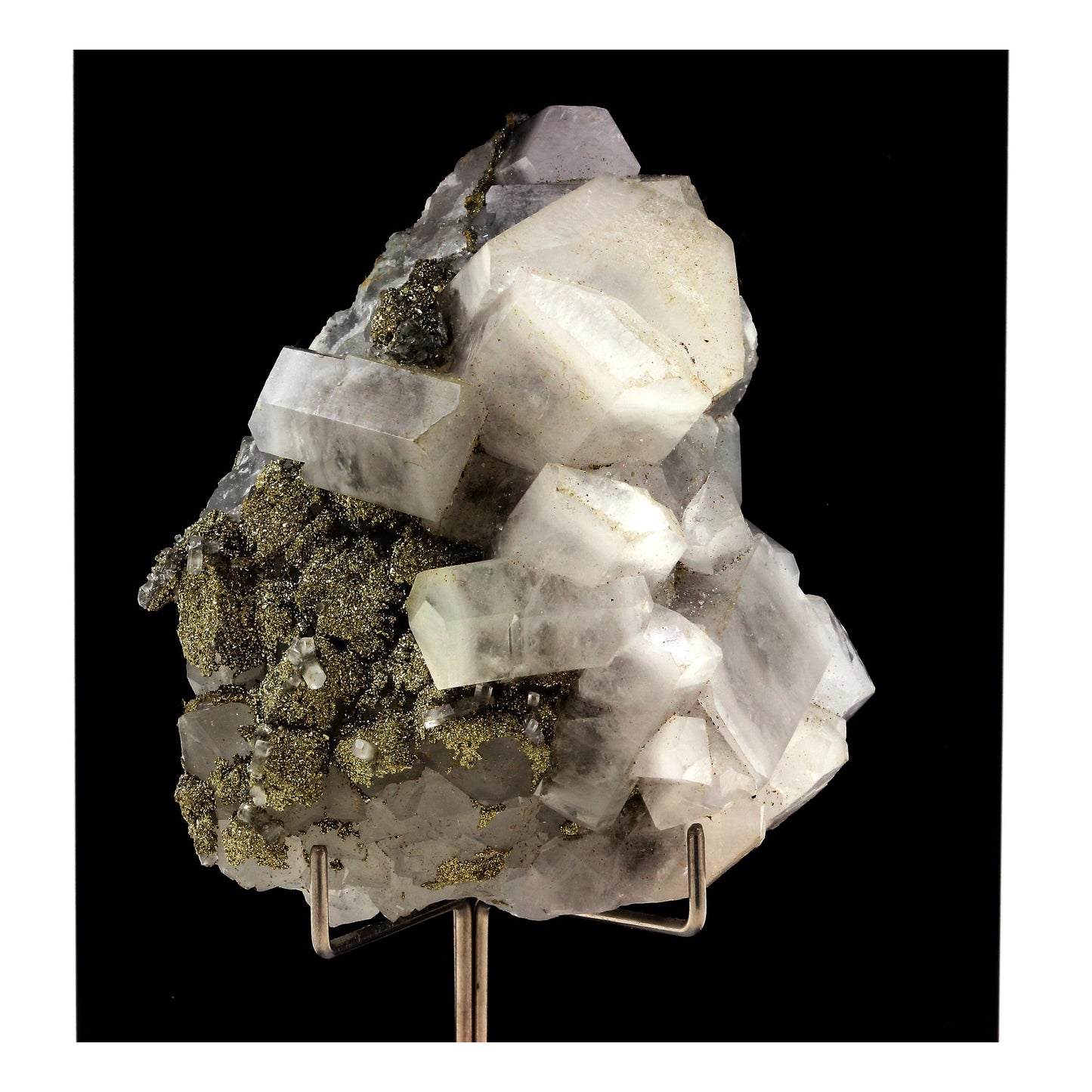 Calcite, Pyrite, Fluorite. 1214.5 carats. El Hammam Mine, Meknès, Maroc