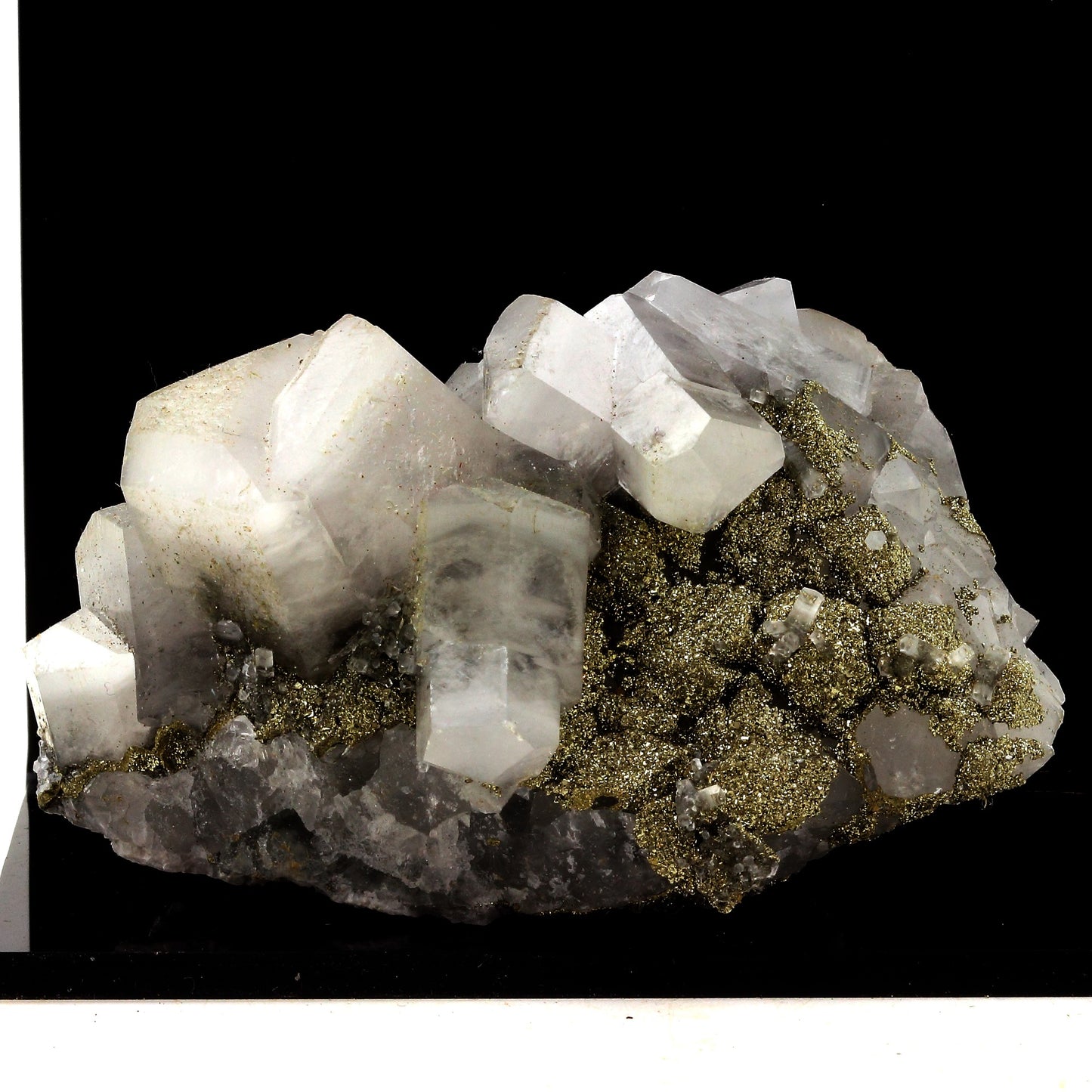 Calcite, Pyrite, Fluorite. 1214.5 carats. El Hammam Mine, Meknès, Maroc