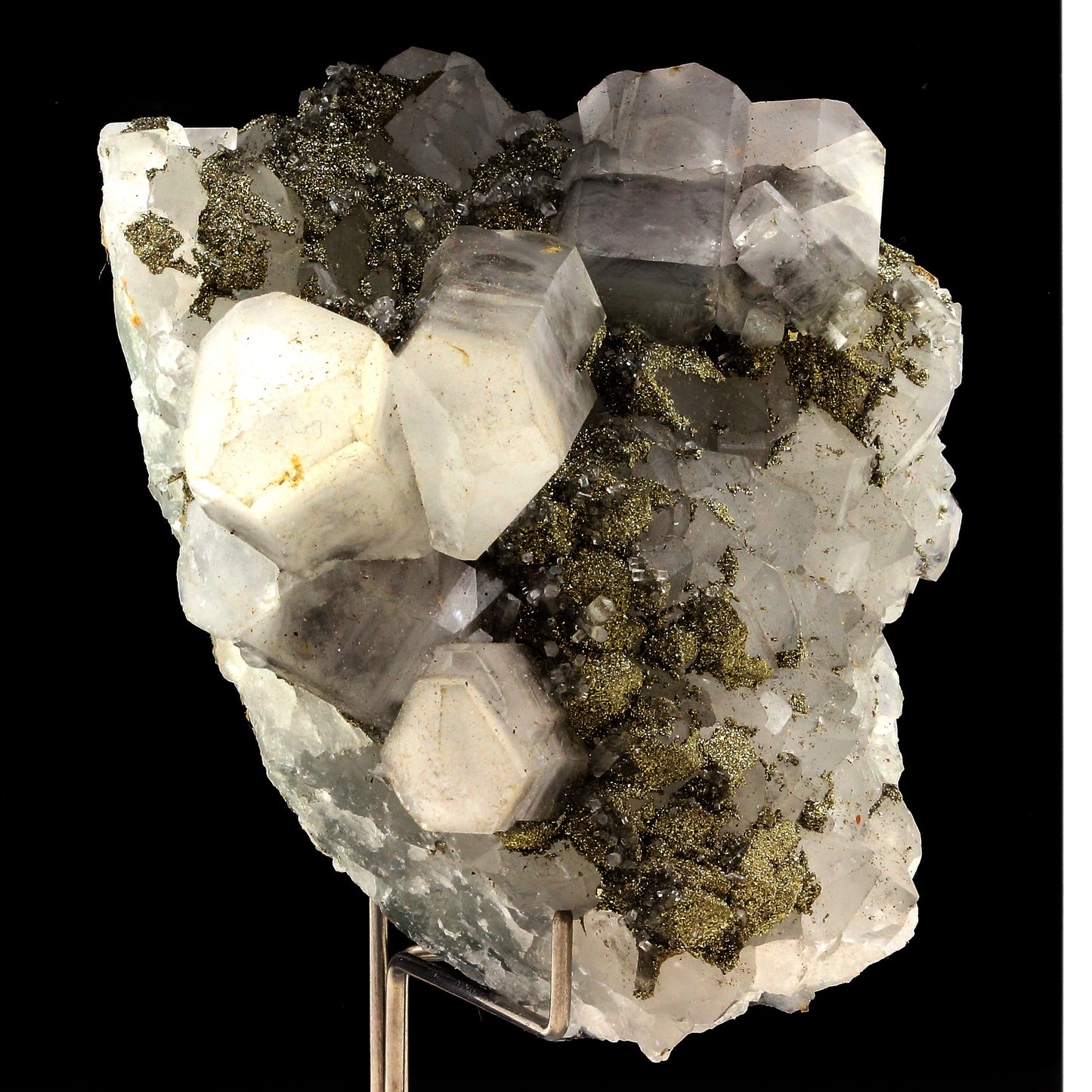 Calcite, Pyrite, Fluorite. 1515.5 carats. El Hammam Mine, Meknès, Maroc