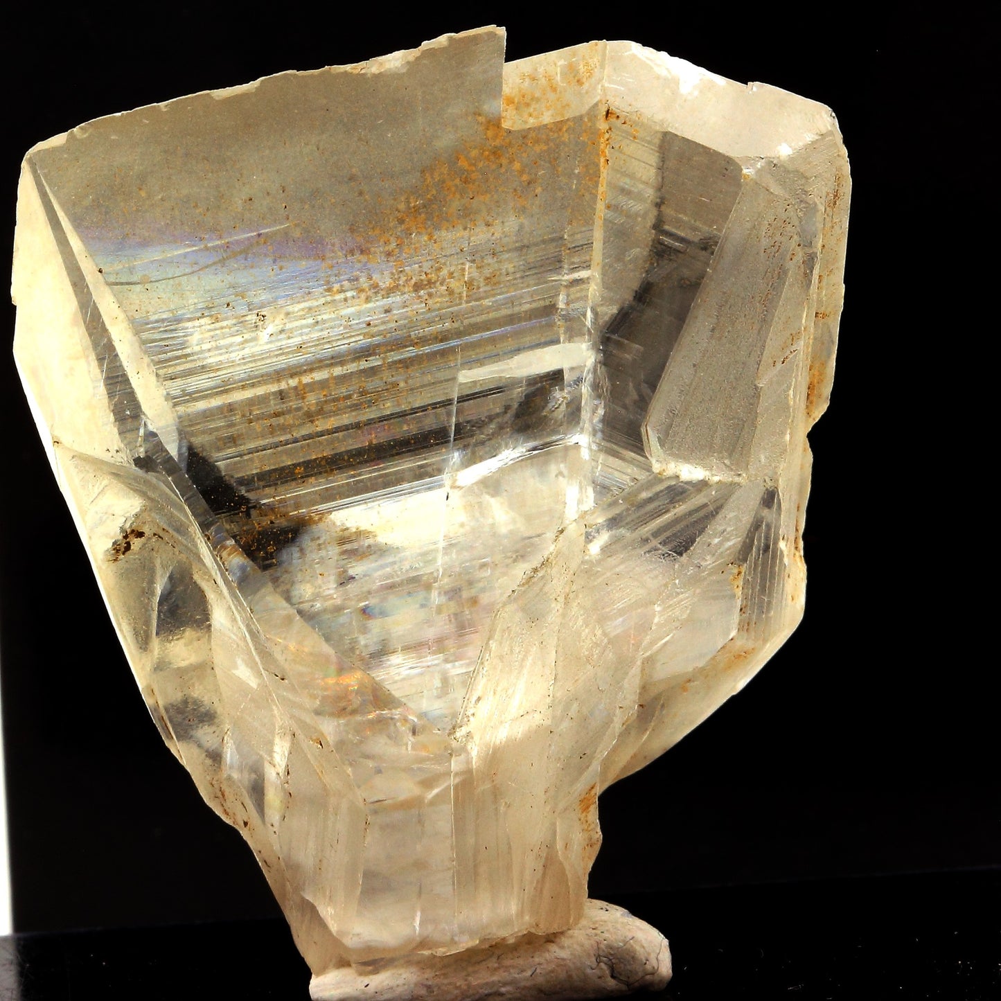 Calcite Macle. 135.0 carats. Bigrigg Mine, Cumbria, Royaume-Uni