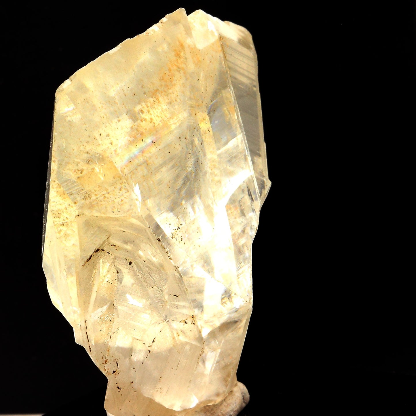 Calcite Macle. 135.0 carats. Bigrigg Mine, Cumbria, Royaume-Uni