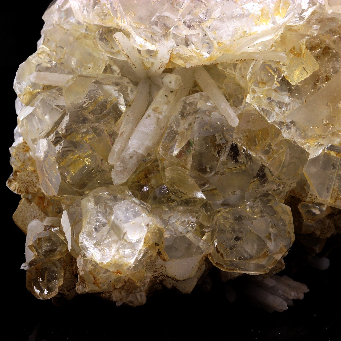 Fluorite + Quartz. 3228.0 carats. Nikolaevskiy Mine, Dal'negorsk, Russie