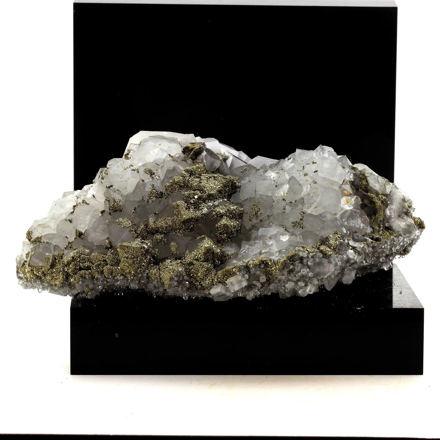 Calcite, Pyrite. 3184.5 carats. El Hammam Mine, Meknès, Maroc