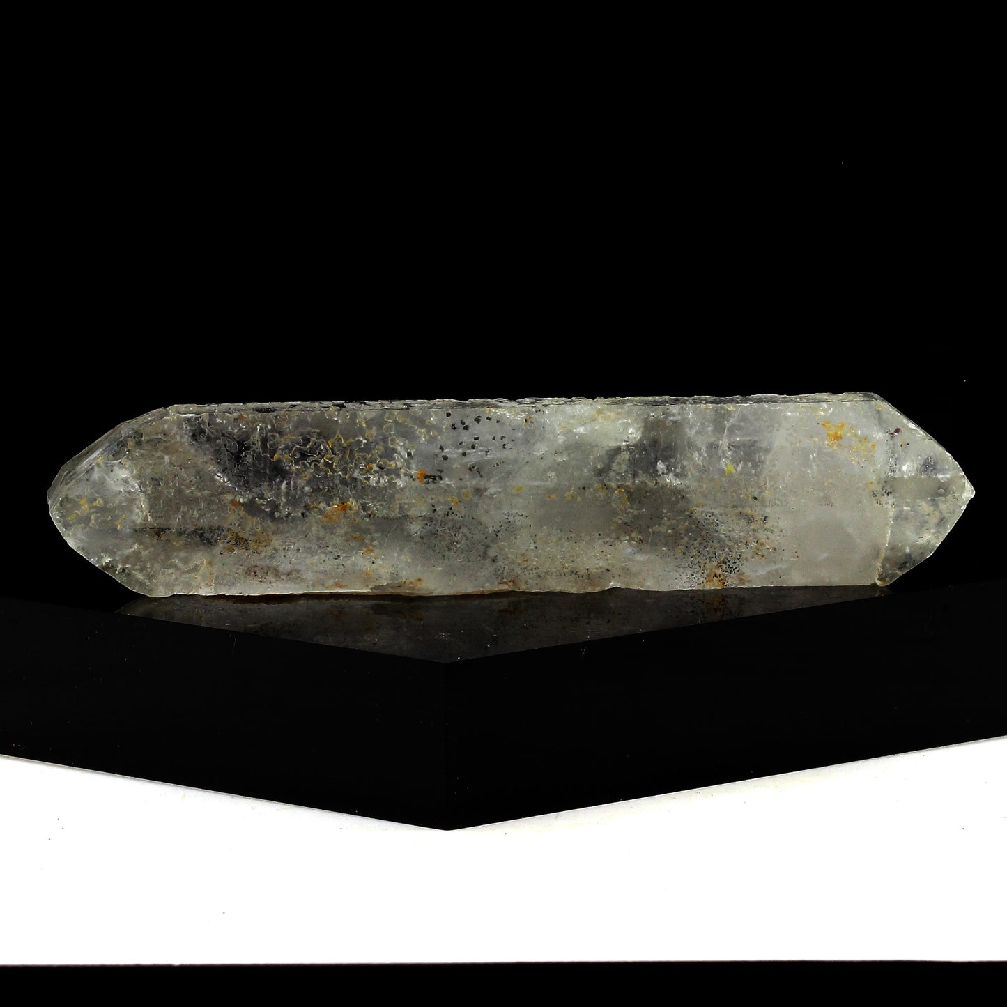 Baryte biterminé. 1061.5 carats. Mefis, Taouz, Maroc