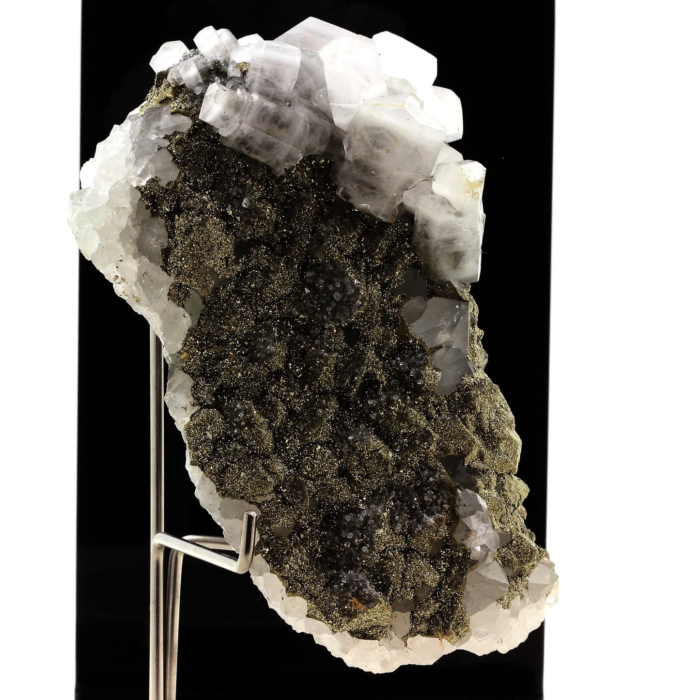Calcite, Pyrite, Fluorite. 3135.5 carats. El Hammam Mine, Meknès, Maroc