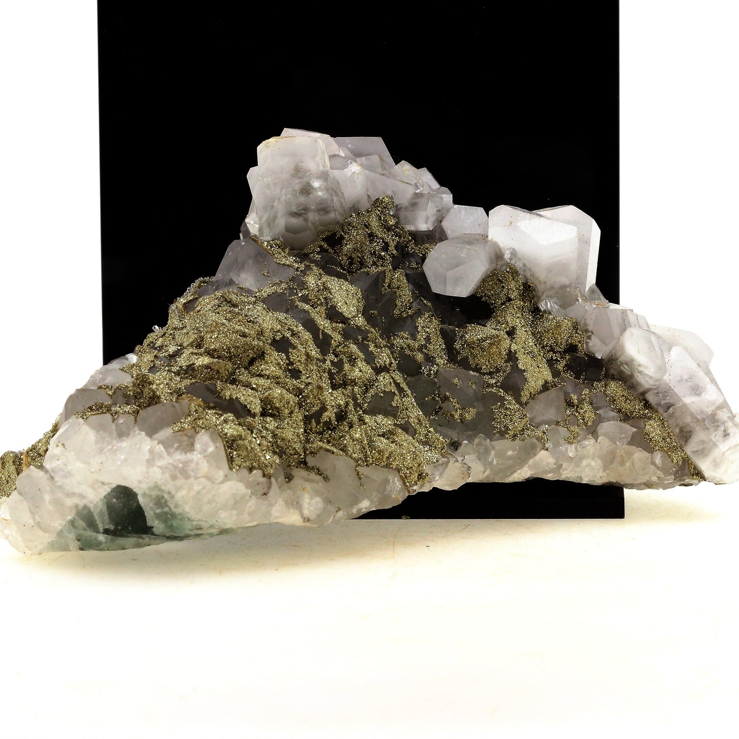 Calcite, Pyrite, Fluorite. 3135.5 carats. El Hammam Mine, Meknès, Maroc