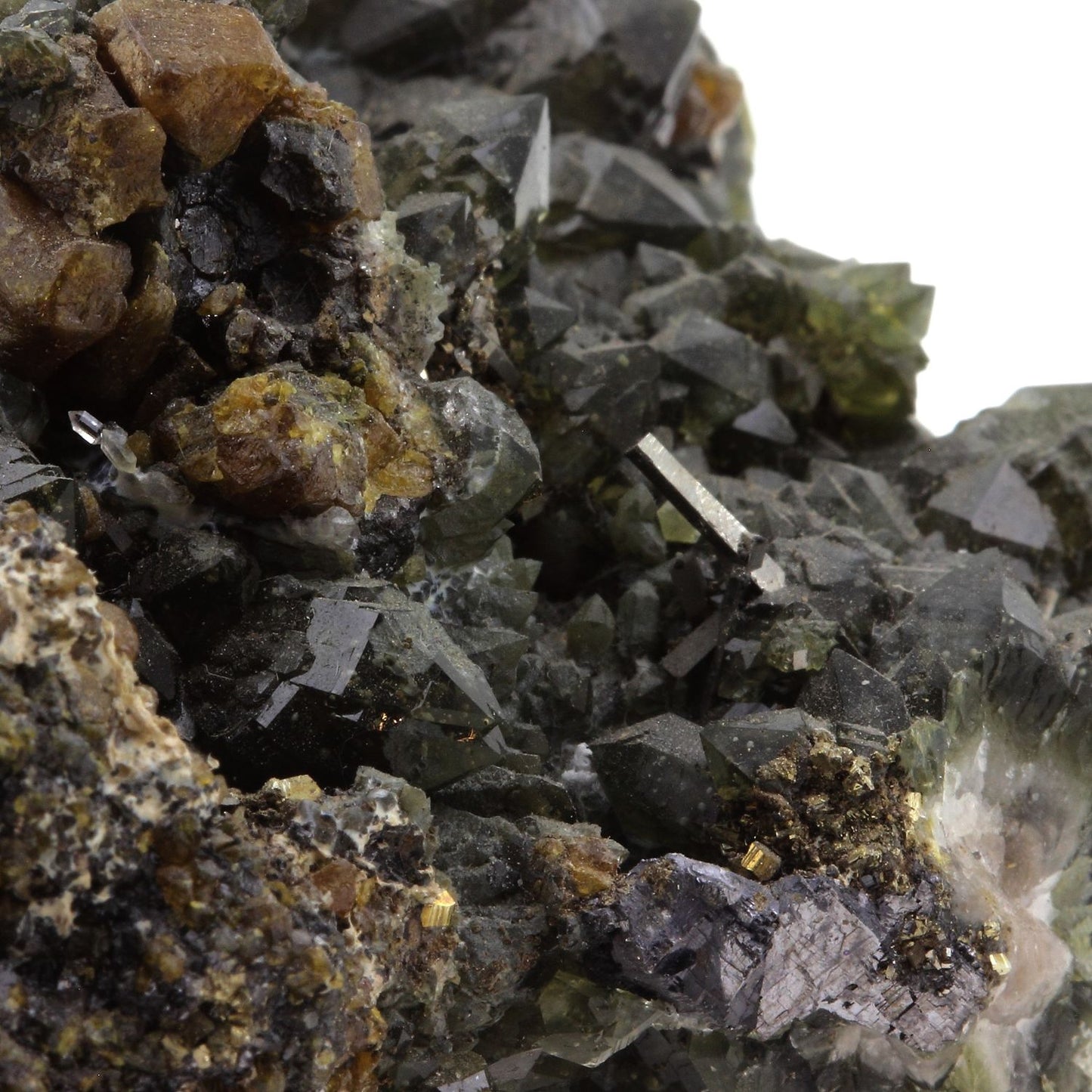 Cubanite + Quartz Prase. 1292.0 carats. Trepča Stan Terg Mine, Kosovo