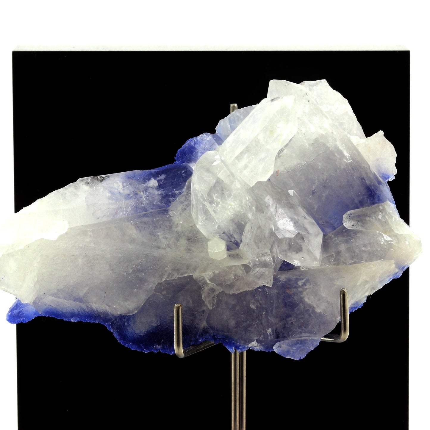 Quartz + Dumortierite, 455.5 carats, Vaca Morta quarry, Bahia, Brésil