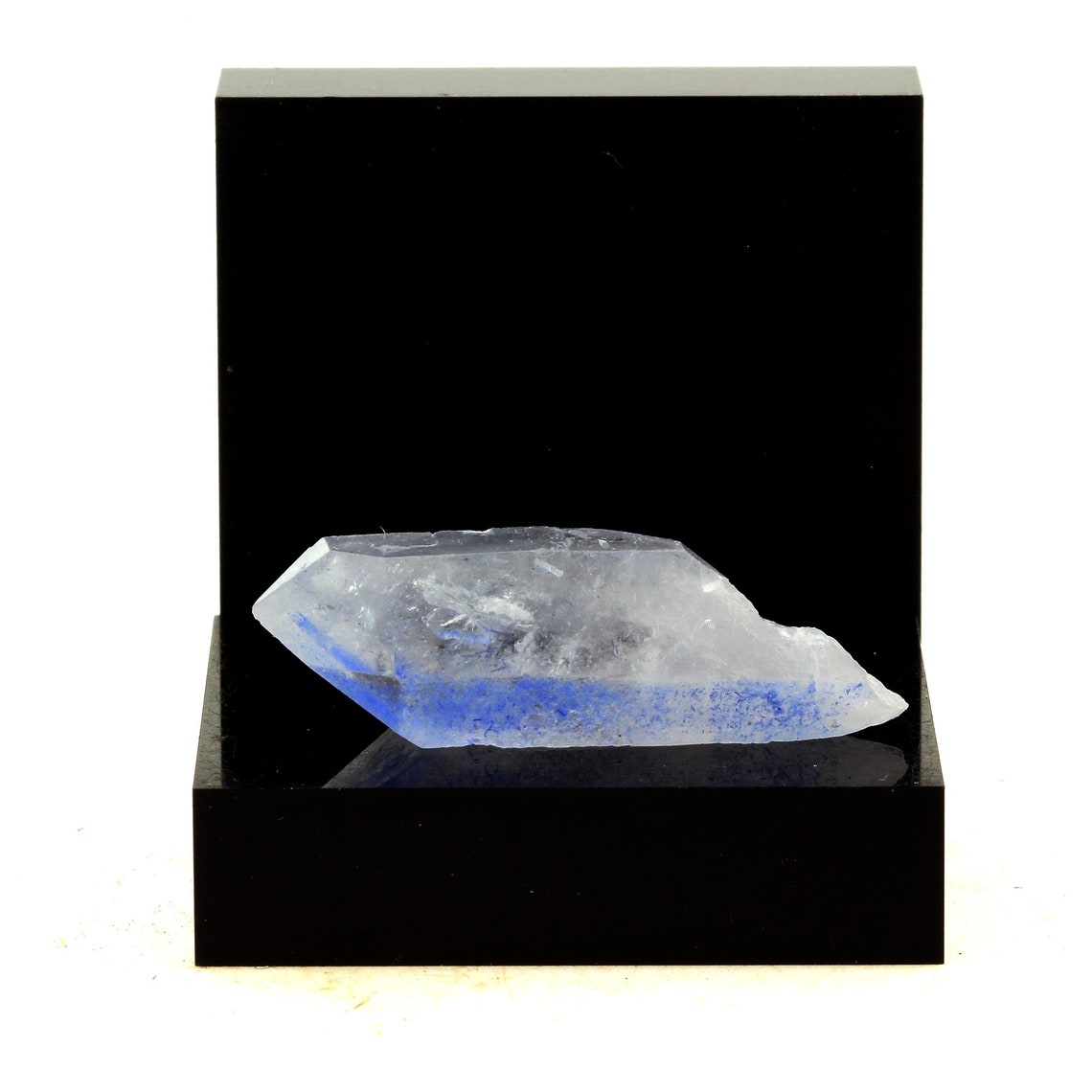 Quartz + Dumortierite, 36.0 carats, Vaca Morta quarry, Bahia, Brésil