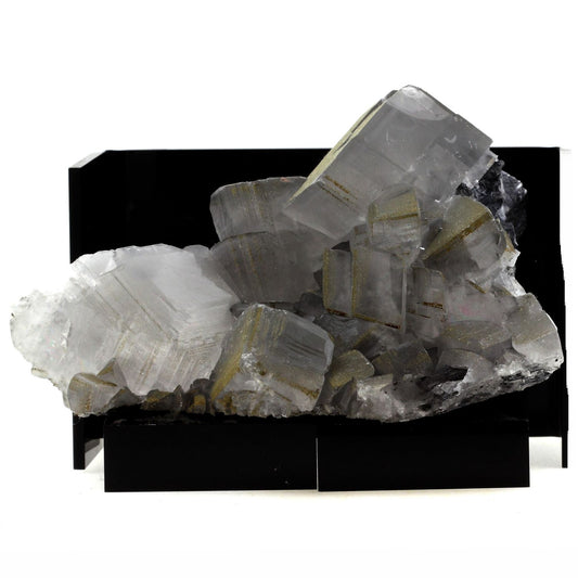 Calcite + Pyrite 5623.0 carats.En provenance de Manaoshan Mine, Dongpo ore field, Suxian District, Chenzhou, Hunan, Chine