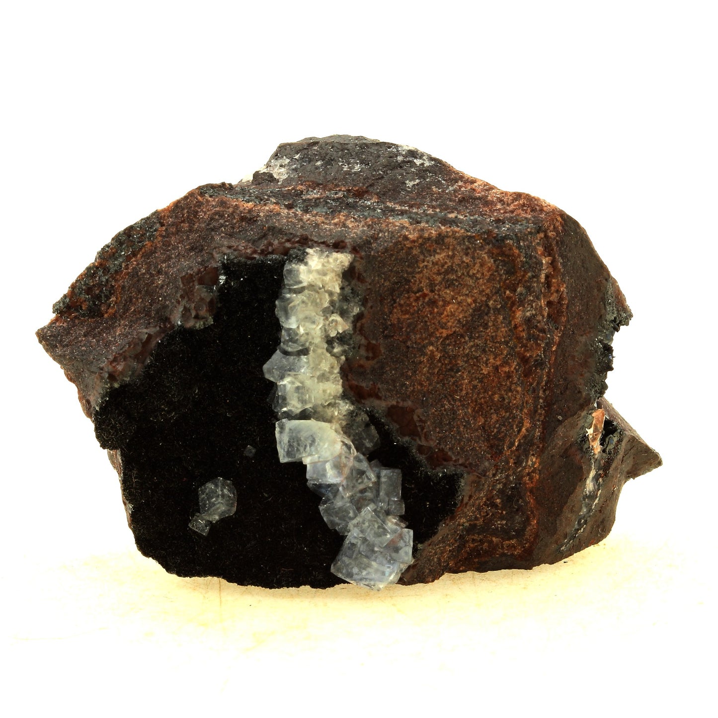 Fluorite + Hematite. 443.0 carats. Cumbria, Angleterre, UK