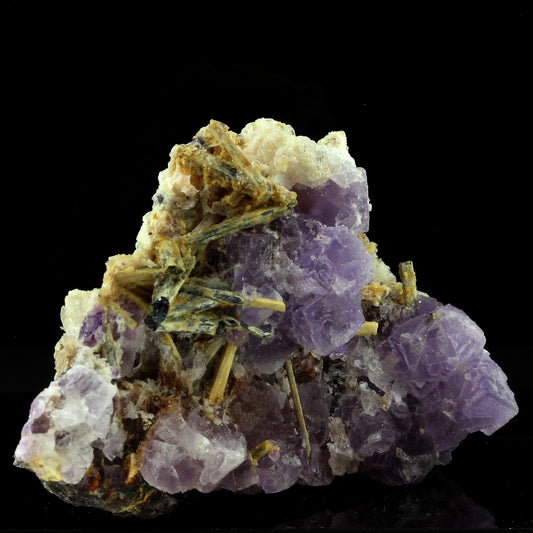 Fluorite + Stibiconite. 625.5 carats. Xikuangshan, Hunan, Chine