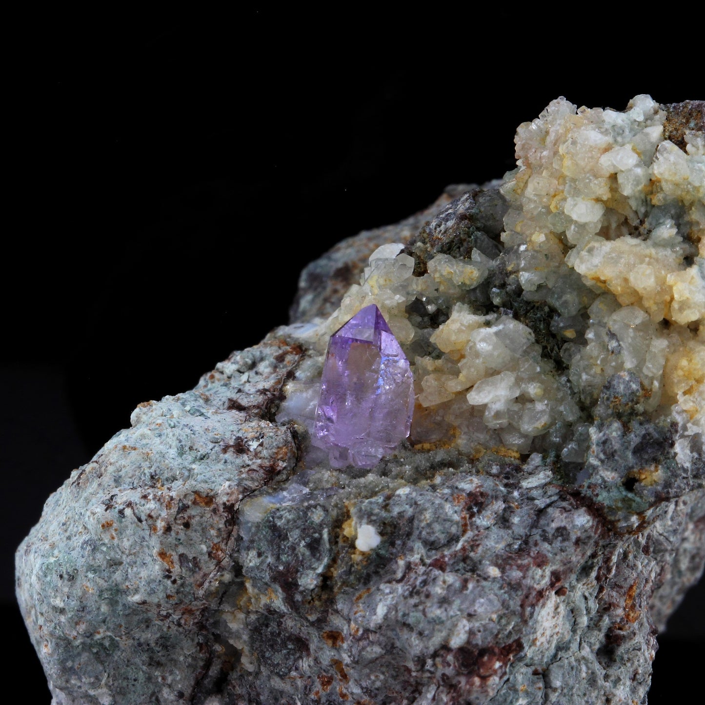 Améthyste. 405.0 carats. Osilo, Sardaigne, Italie