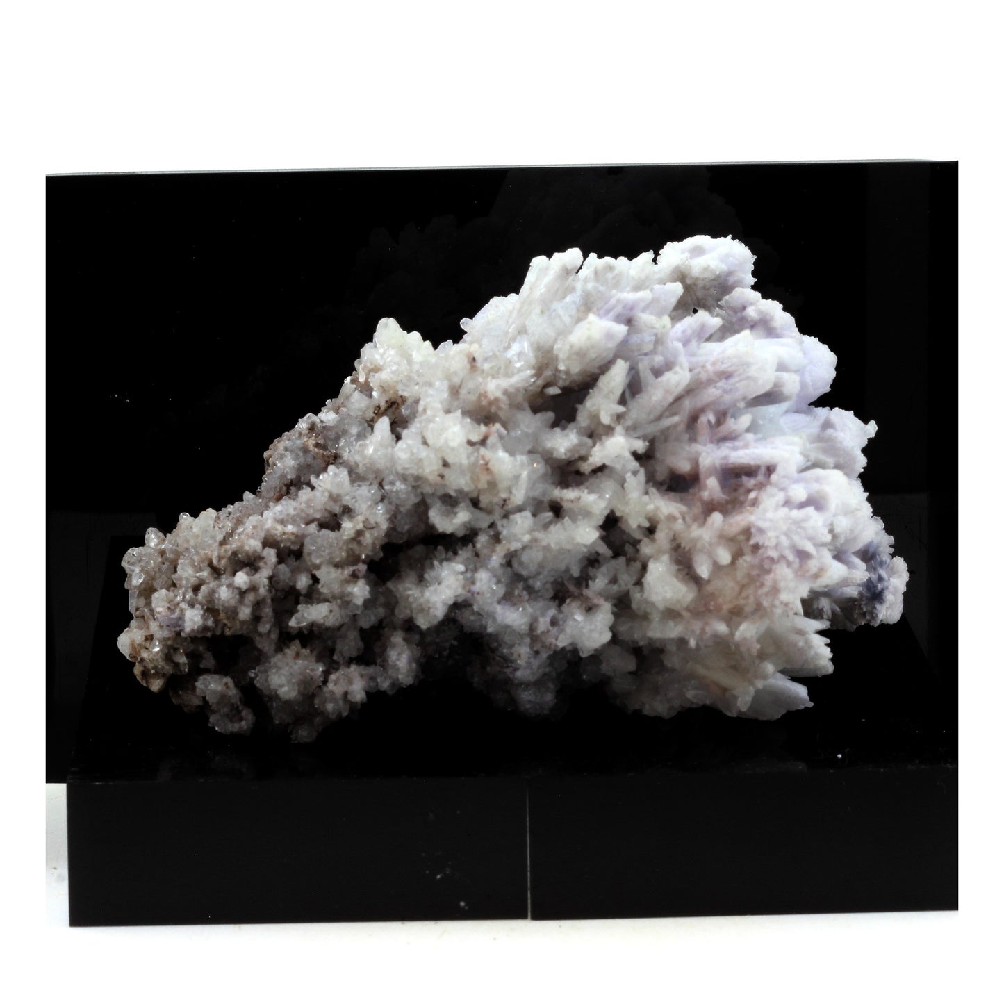 Aragonite. 1494.0 carats. Aghbar, Zagora, Maroc