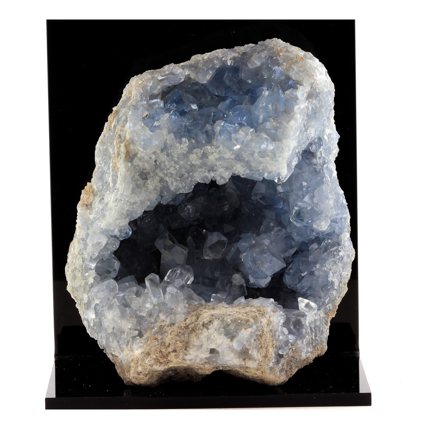 Celestine. 3605.0 carats. Sakoany, Mitsinjo, Madagascar