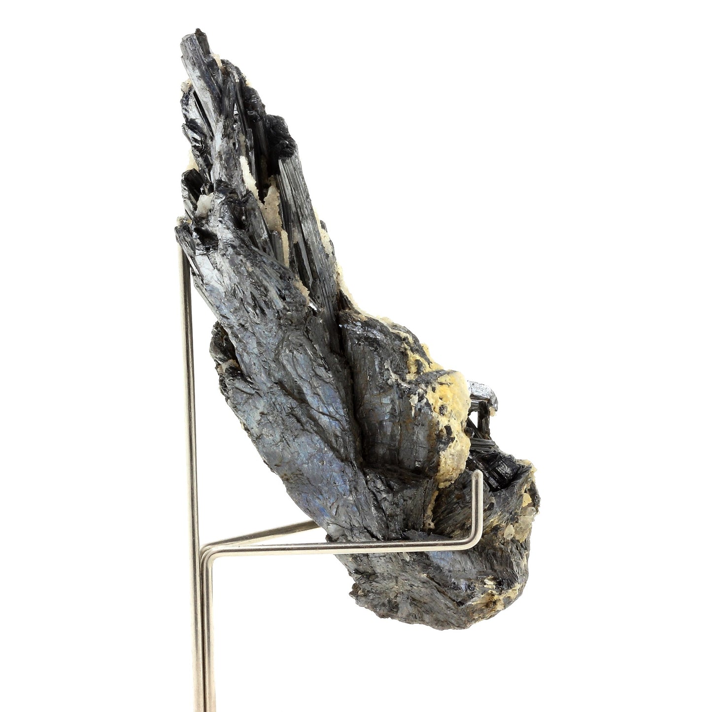 Stibnite + Quartz & Baryte. 465.5 carats. Maramures, Roumanie