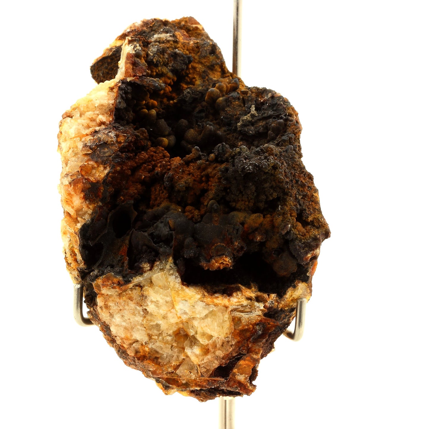 Goethite. 1173.5 carats. L'Argentolle, Saint-Prix, France
