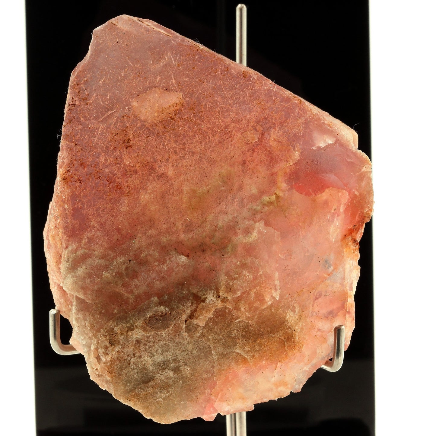 Fluorite rose. 2707.0 carats. Chifeng, Inner Mongolia, Chine