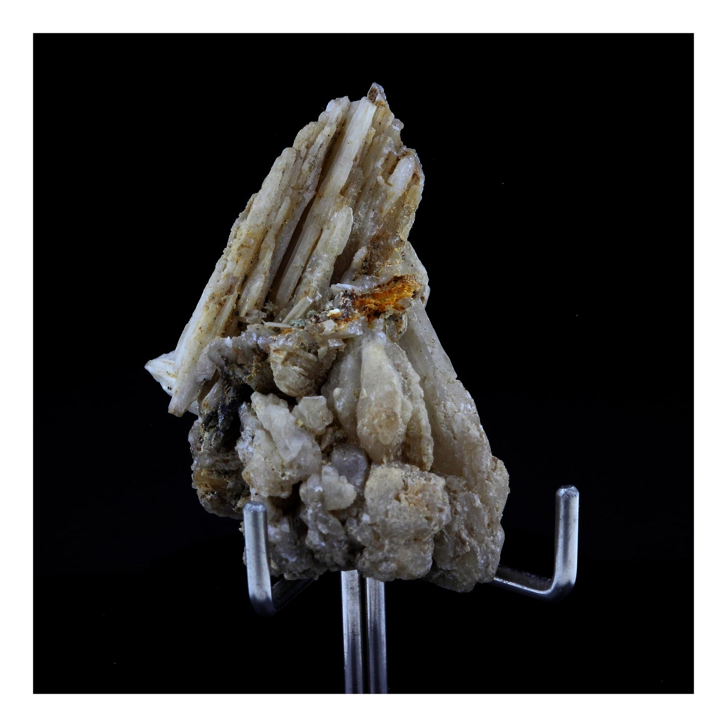 Cerusite. 99.5 carats. Lescure Mine, Mayres, Ardèche, France
