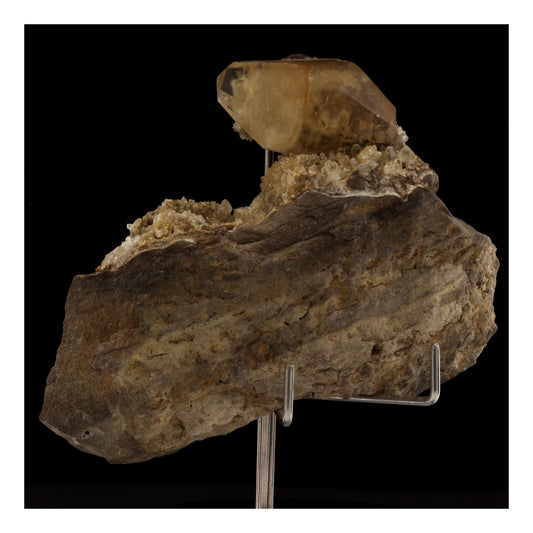 Calcite. 643.50 carats. Givet, Ardennes, France