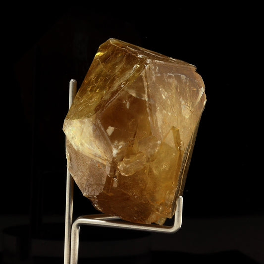 Baryte. 596.00 carats. Saint-Saturnin, Puy-de-Dôme, France