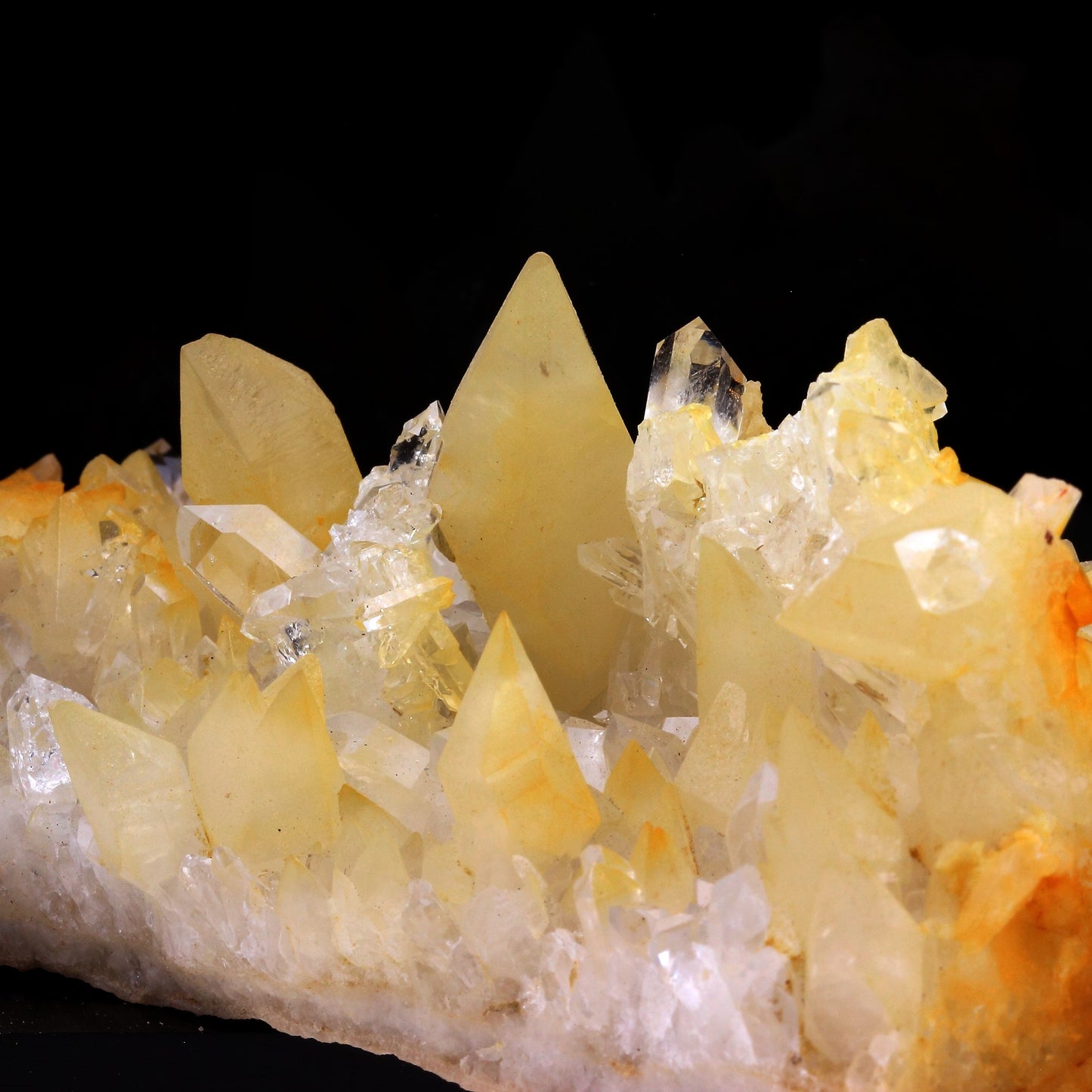 Quartz + Calcite. 1190.5 carats. Le Noirey, Savoie, France